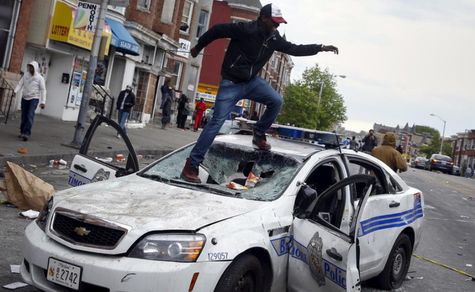 Массовые беспорядке в Балтиморе Фото: © Reuters